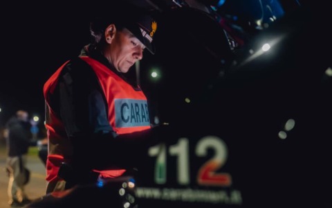 Controlli straordinari dei Carabinieri: quattro patenti ritirate e tre denunce
