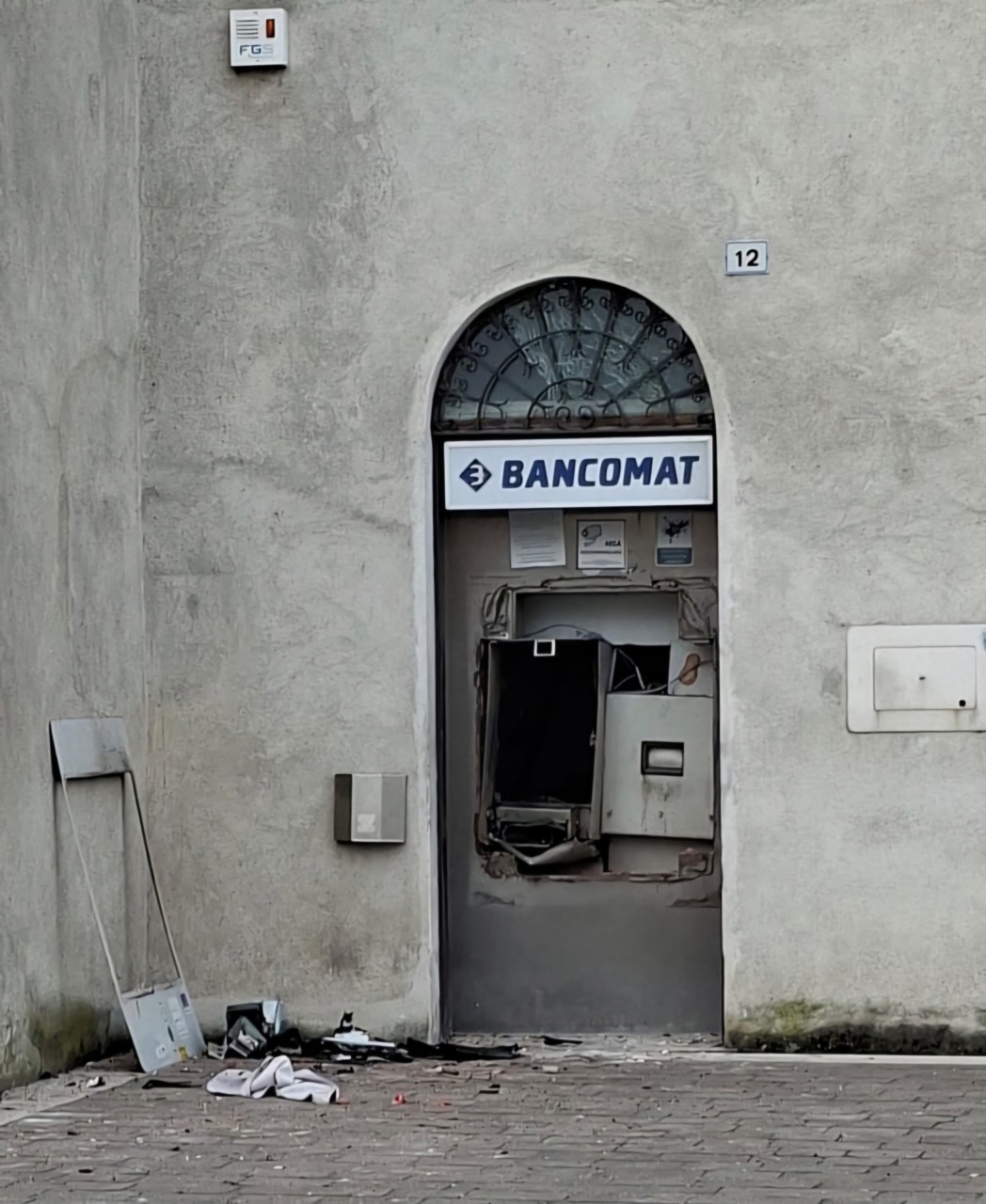 Esplosione al bancomat di Urago d’Oglio: i residenti allarmati