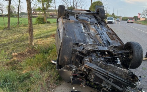 Incidente a Palazzolo sull’Oglio: auto ribaltata