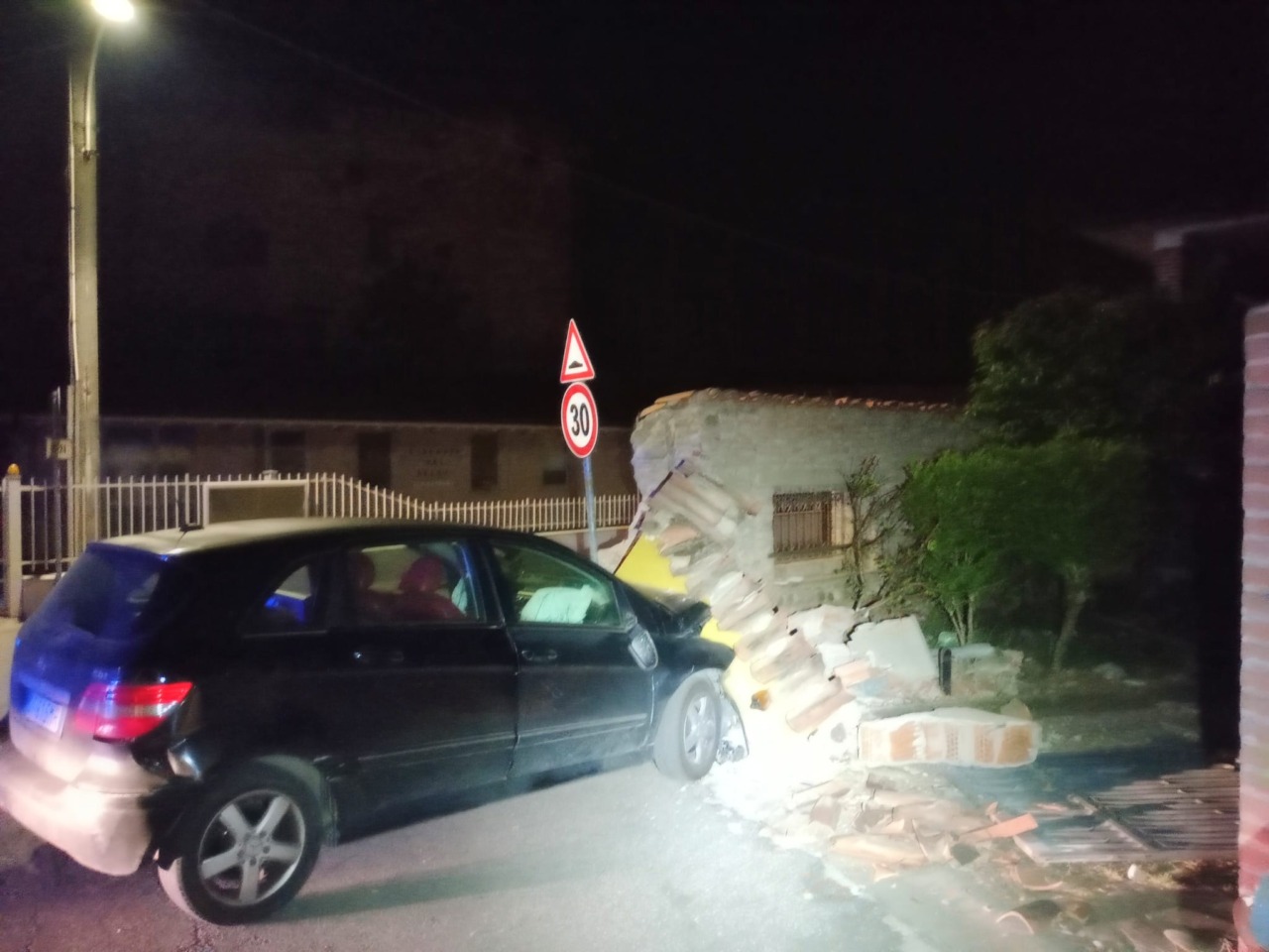 Incidente a Roccafranca: una 47enne ferita dopo aver urtato un muro