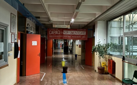 Maltempo a Palazzolo sull’Oglio: allagamenti e danni all’Istituto Falcone