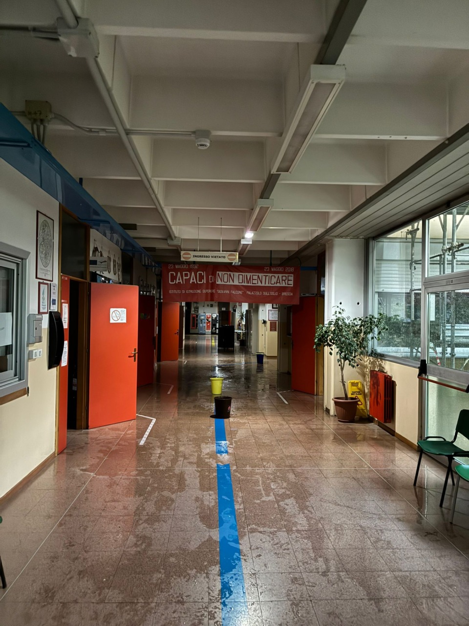 Maltempo a Palazzolo sull’Oglio: allagamenti e danni all’Istituto Falcone