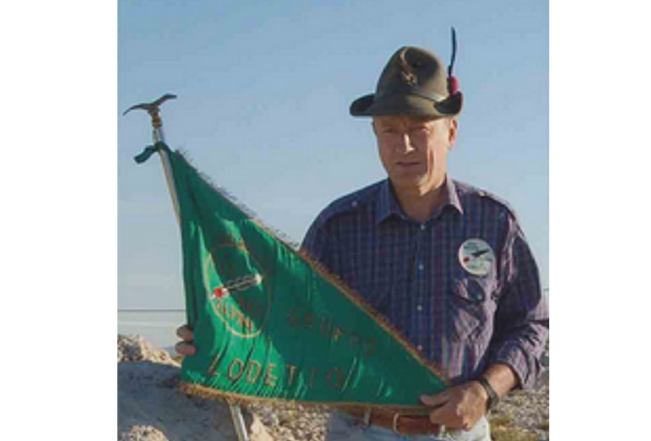 Roberto Farimbella, storica guida degli Alpini di Lodetto, è scomparso