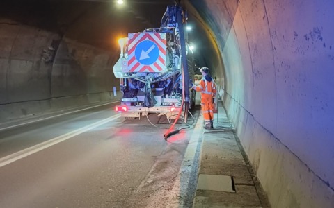 Chiusura della corsia verso le Torbiere sulla SP510bis dopo il temporale