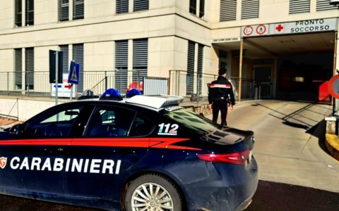 Un 19enne di Pontoglio aggredisce i carabinieri al Pronto soccorso di Chiari